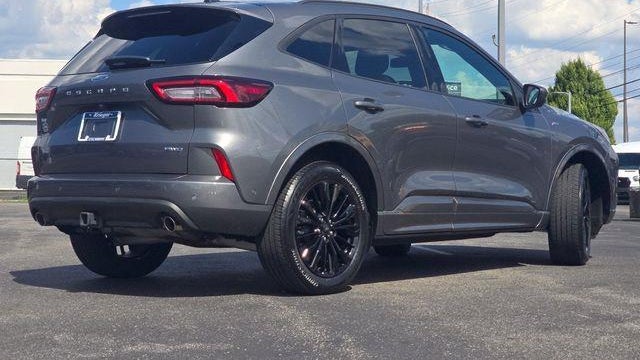 2023 Ford Escape ST-Line Elite
