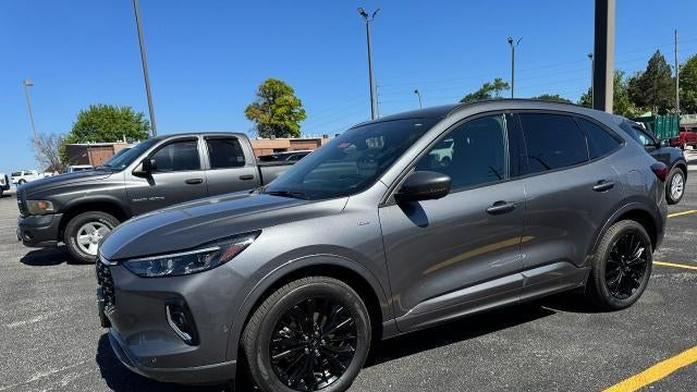 2023 Ford Escape ST-Line Elite