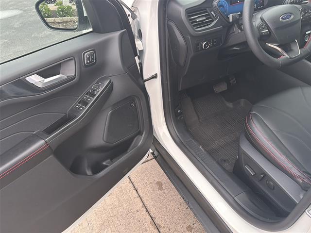 2025 Ford Escape - $32,968