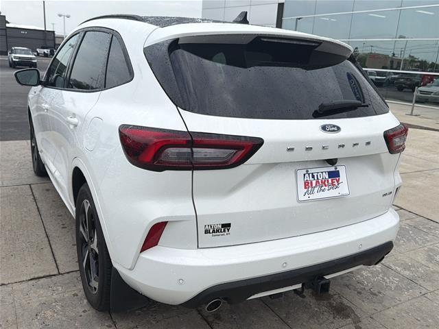 2025 Ford Escape - $32,968