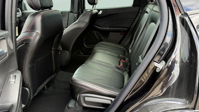 2025 Ford Escape ST-Line Elite