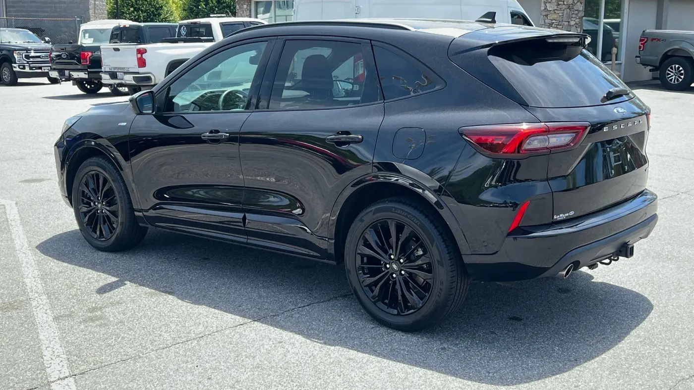 2023 Ford Escape ST-Line Elite