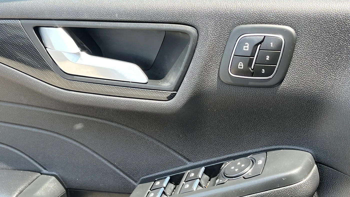 2023 Ford Escape ST-Line Elite