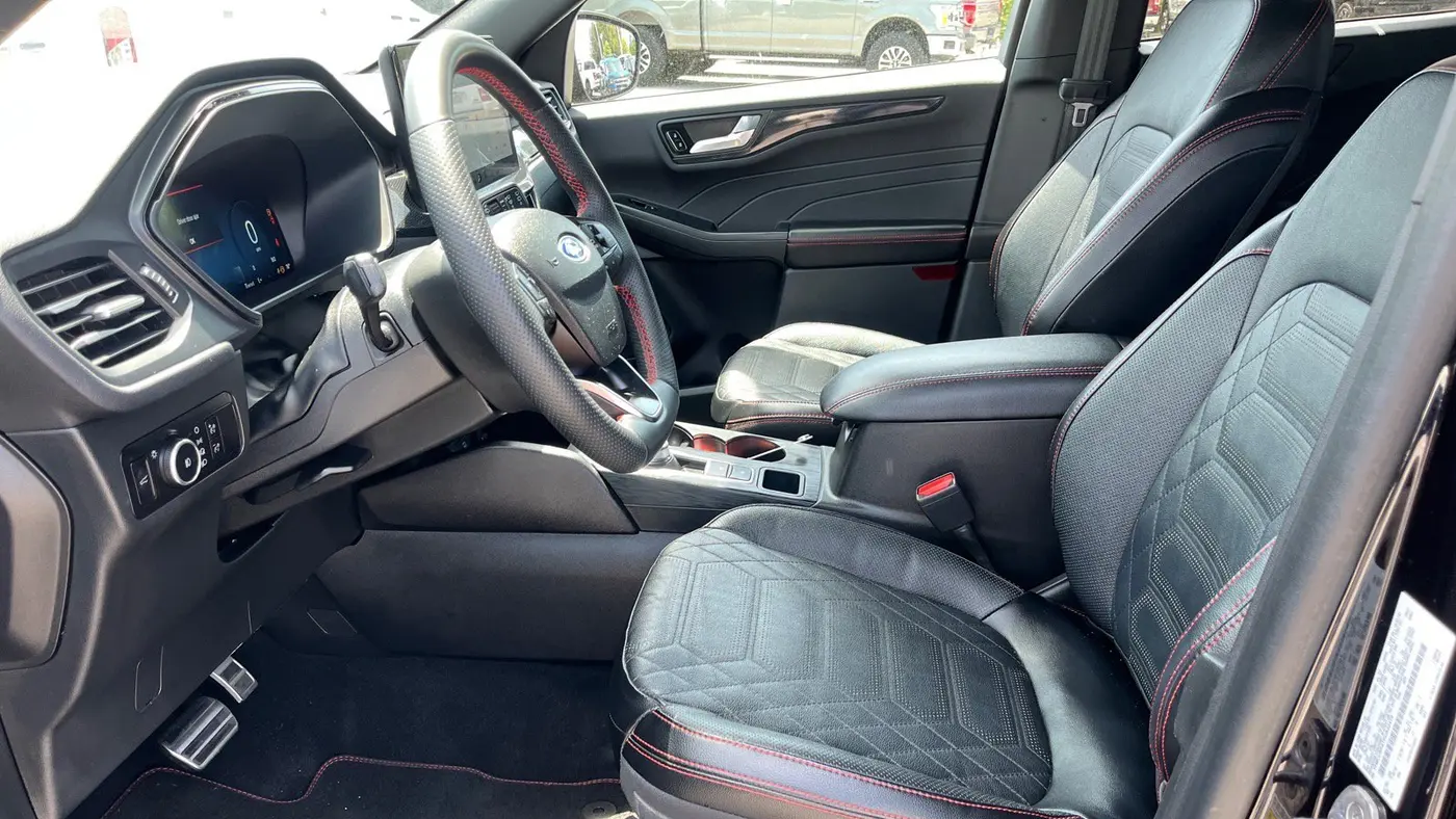 2023 Ford Escape ST-Line Elite