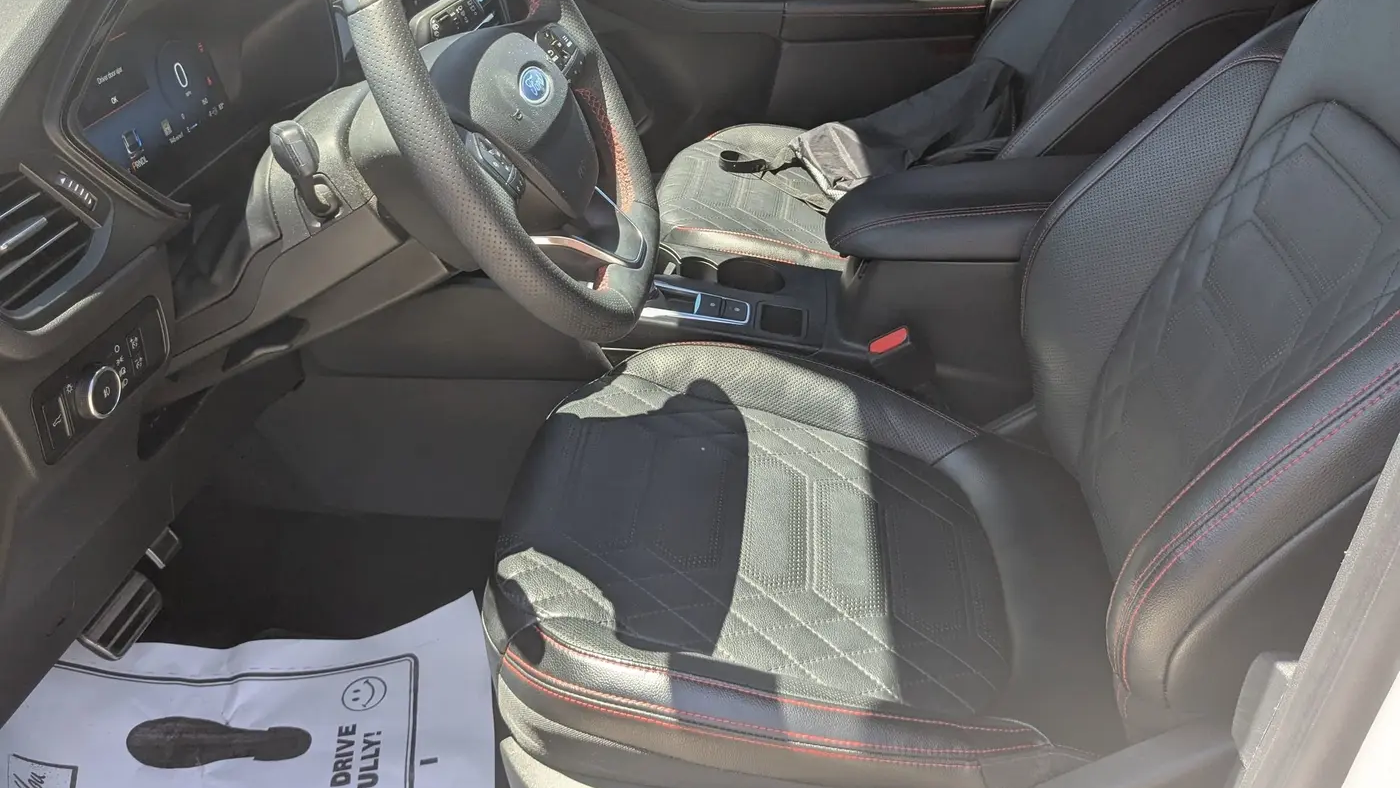 2023 Ford Escape ST-Line Elite