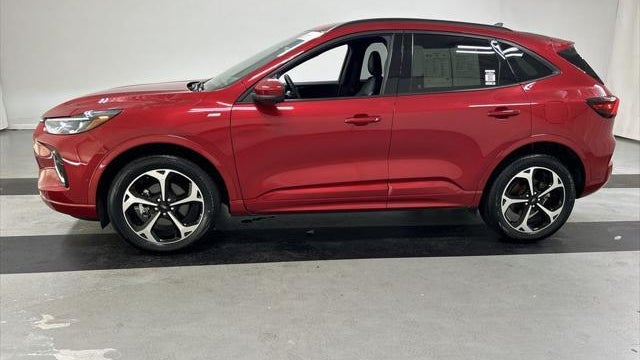 2023 Ford Escape ST-Line Elite