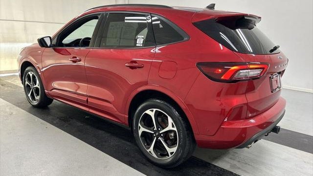 2023 Ford Escape ST-Line Elite