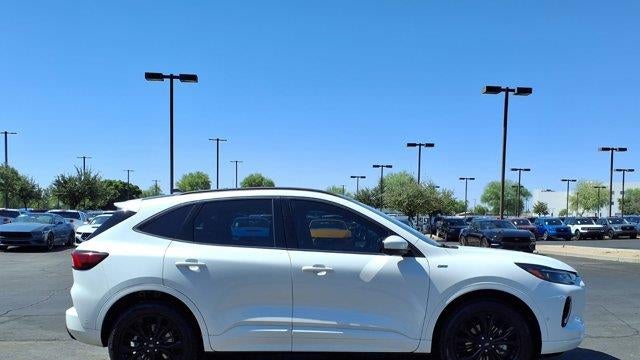 2023 Ford Escape ST-Line Elite