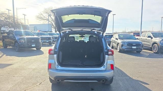 2023 Ford Escape ST-Line Elite