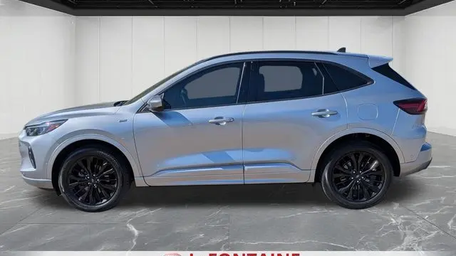 2024 Ford Escape ST-Line Elite