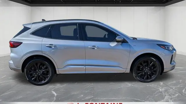 2024 Ford Escape ST-Line Elite