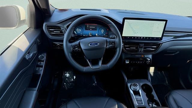 2025 Ford Escape ST-Line Elite