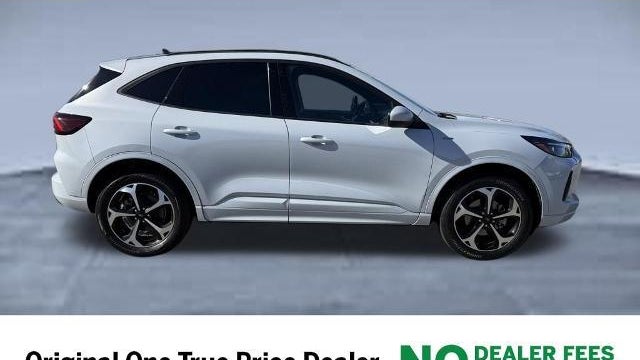 2025 Ford Escape ST-Line Elite
