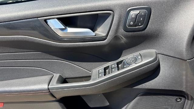 2025 Ford Escape ST-Line Elite