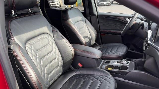 2024 Ford Escape ST-Line Elite