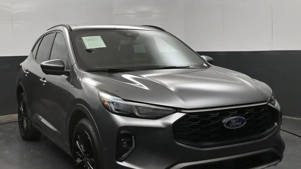 2023 Ford Escape ST-Line Elite