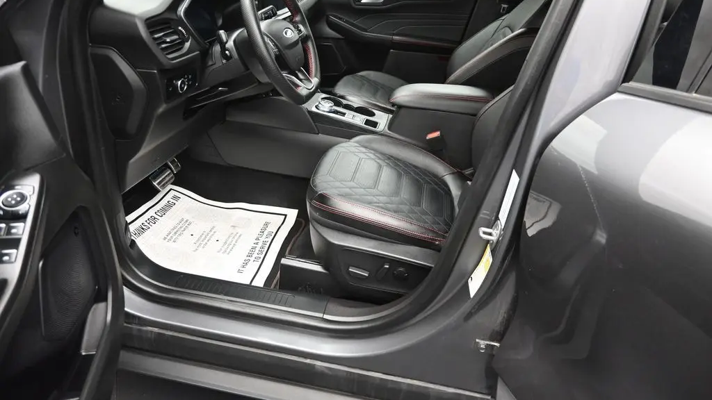 2023 Ford Escape ST-Line Elite