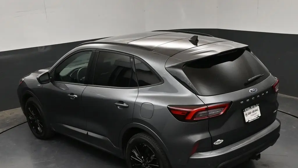 2023 Ford Escape ST-Line Elite