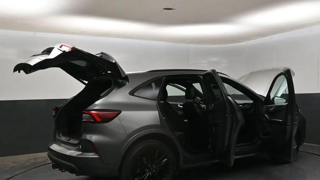 2023 Ford Escape ST-Line Elite