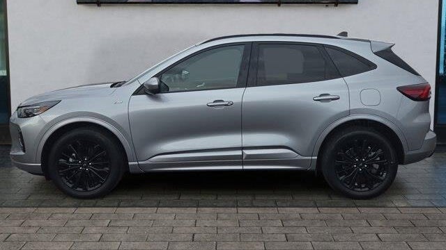 2023 Ford Escape ST-Line Elite