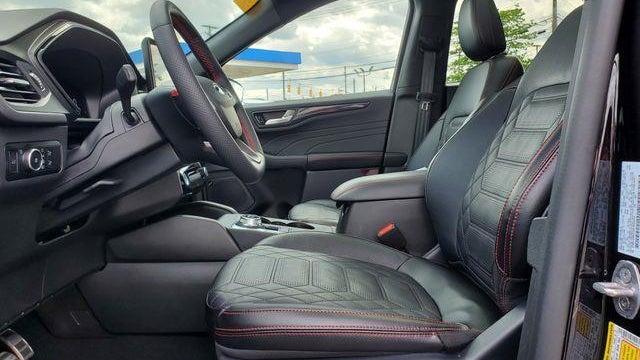 2024 Ford Escape ST-Line Elite