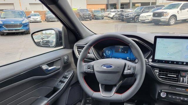 2024 Ford Escape ST-Line Elite