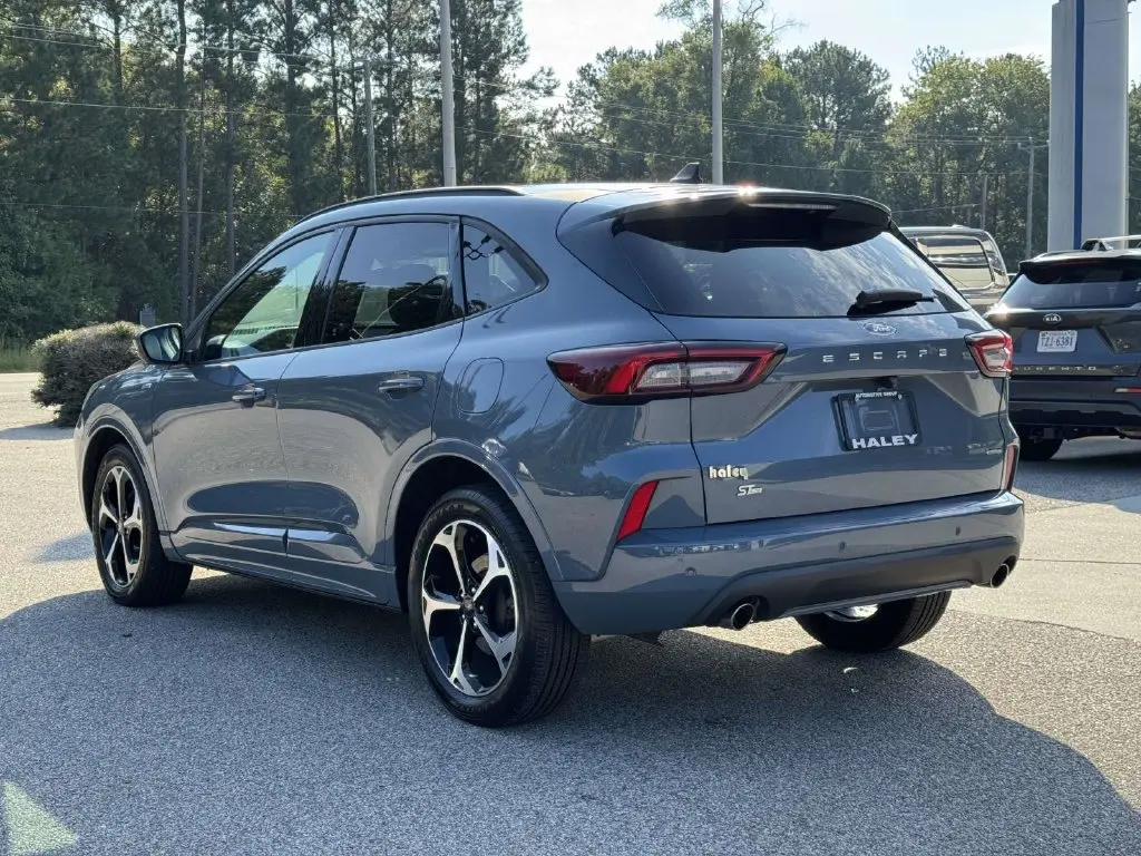 2023 Ford Escape - $18,799