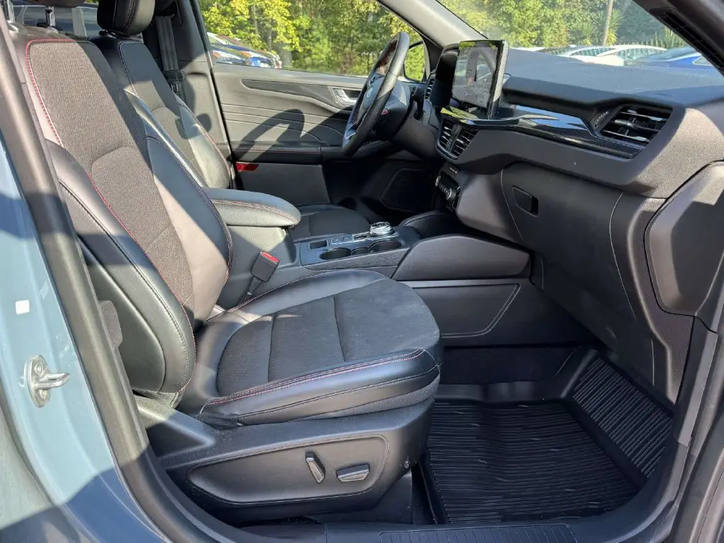 2023 Ford Escape - $18,799
