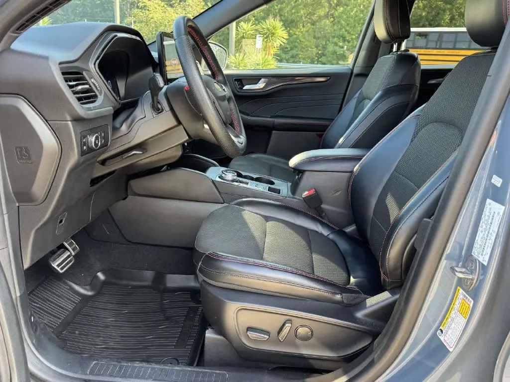 2023 Ford Escape - $18,799