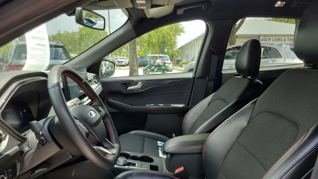 2023 Ford Escape Hybrid ST-Line Elite