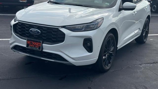 2024 Ford Escape Hybrid ST-Line Elite