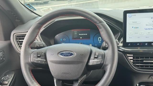 2024 Ford Escape Hybrid ST-Line Elite