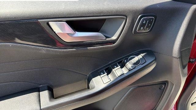 2025 Ford Escape Hybrid ST-Line Elite