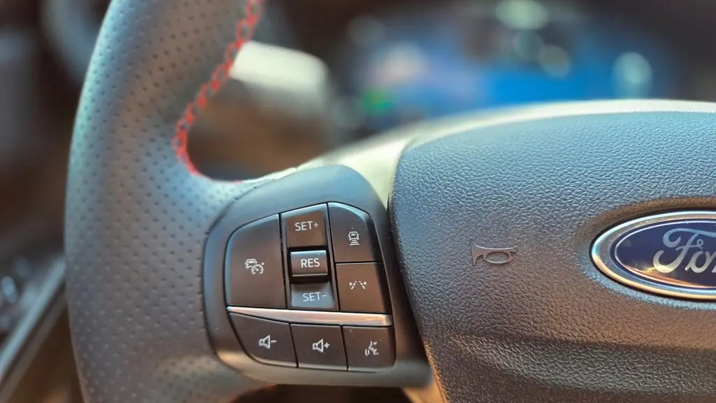 2024 Ford Escape Hybrid ST-Line Elite