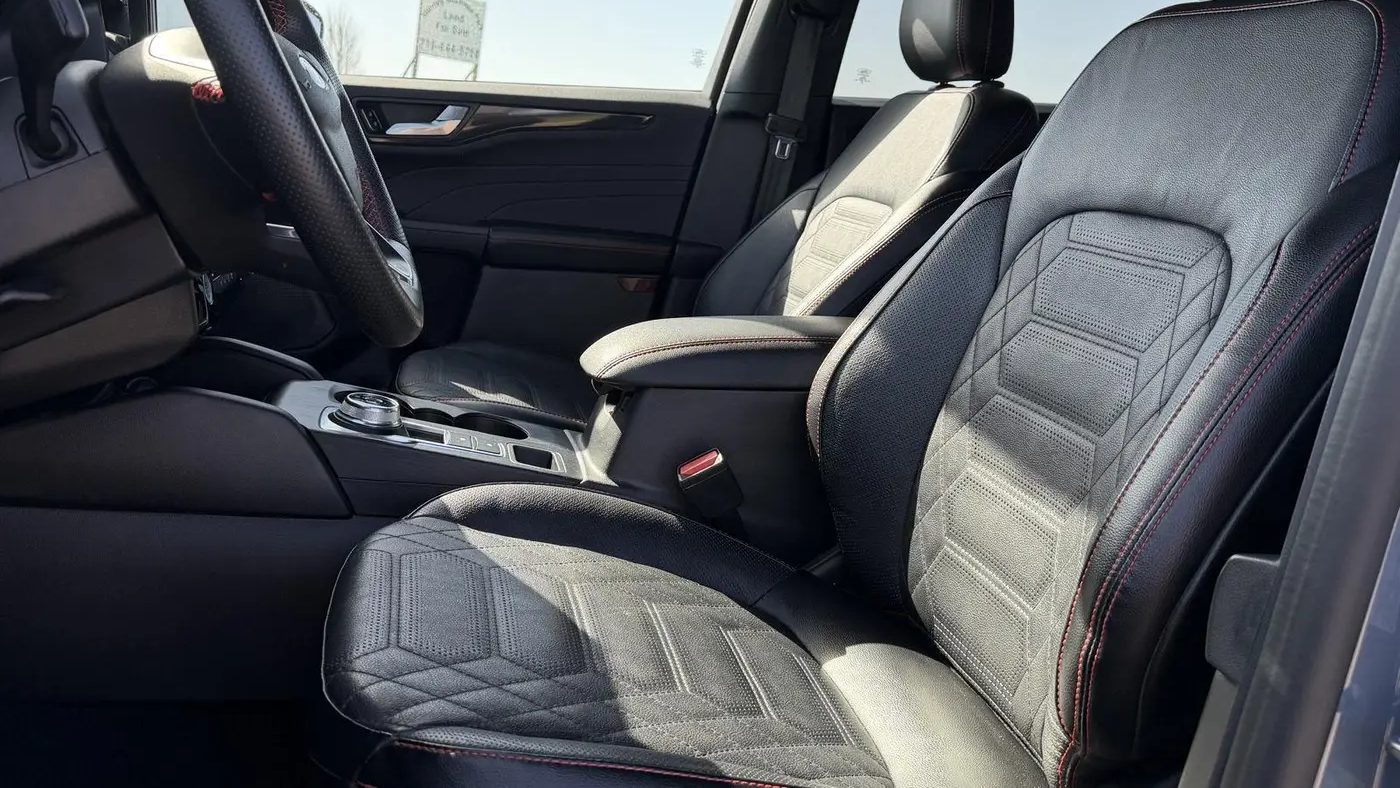 2023 Ford Escape Hybrid ST-Line Elite