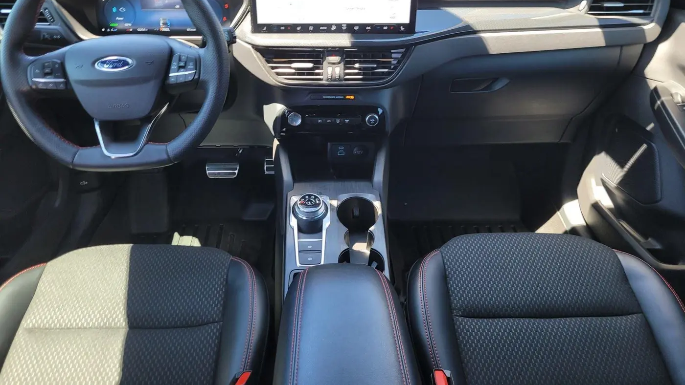2023 Ford Escape Hybrid ST-Line Elite