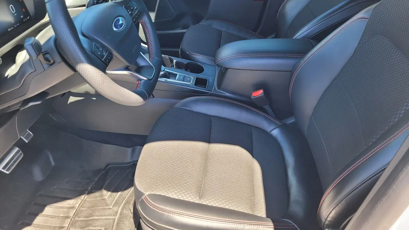 2023 Ford Escape Hybrid ST-Line Elite