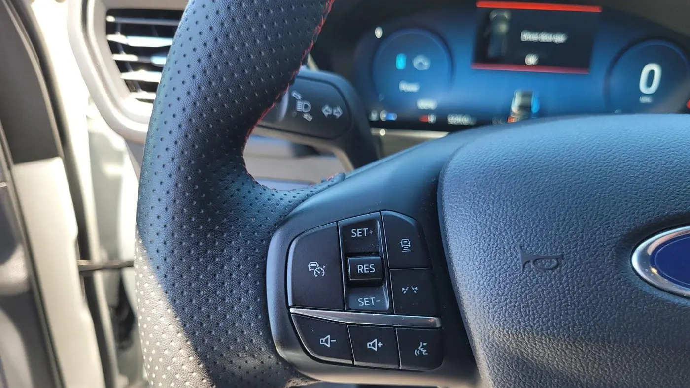 2023 Ford Escape Hybrid ST-Line Elite