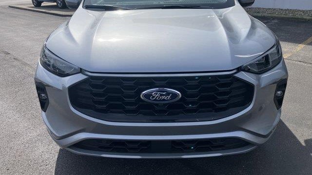 2024 Ford Escape Hybrid ST-Line Elite