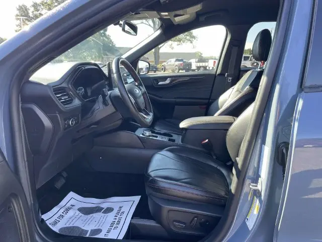 2025 Ford Escape - $30,560