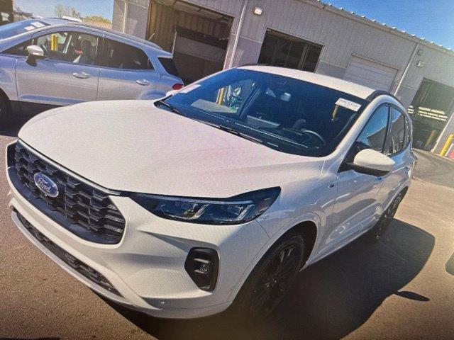 2025 Ford Escape - $32,007