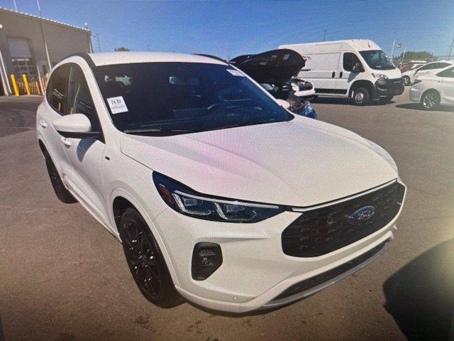 2025 Ford Escape - $32,007