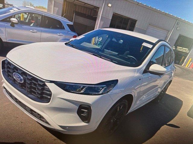 2025 Ford Escape - $32,007