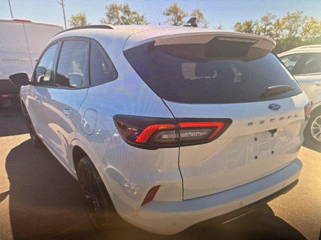 2025 Ford Escape - $32,007