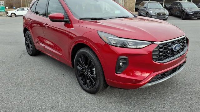 2025 Ford Escape Hybrid ST-Line Elite