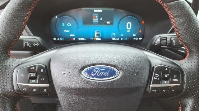 2025 Ford Escape Hybrid ST-Line Elite