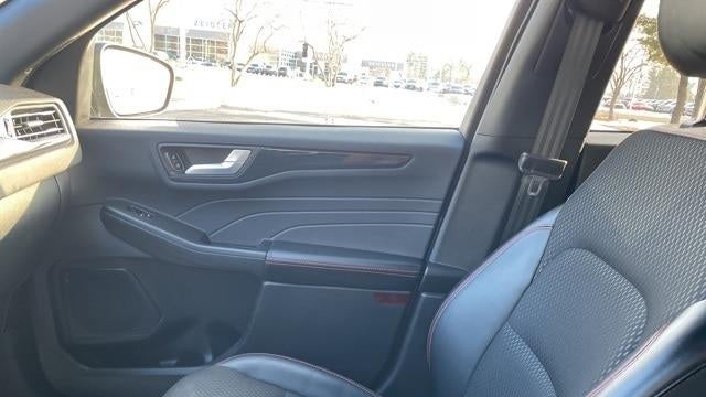 2025 Ford Escape Hybrid ST-Line Elite