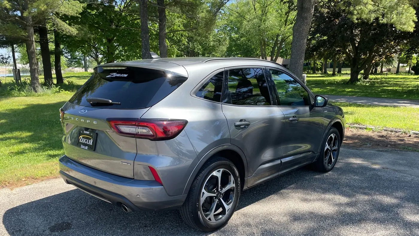 2025 Ford Escape Hybrid ST-Line Elite