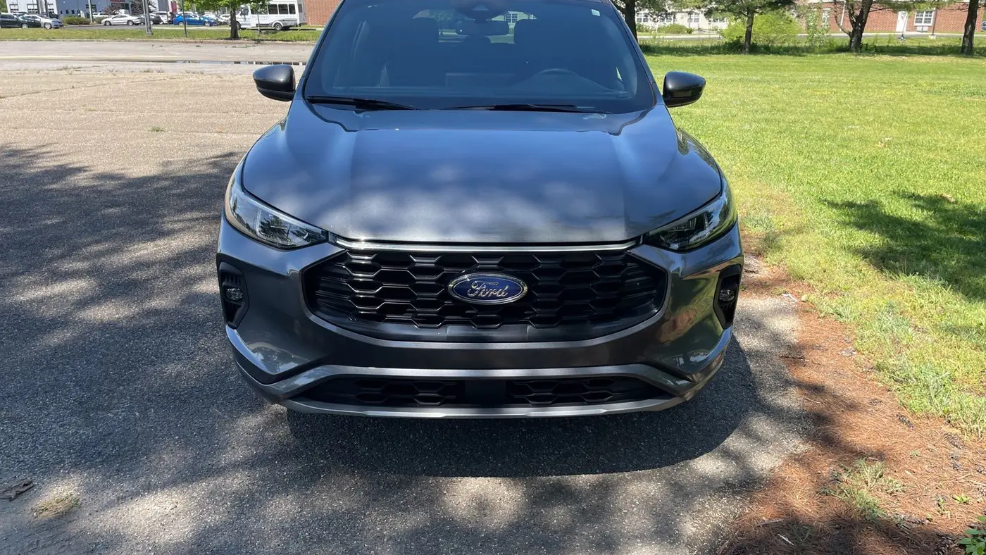 2025 Ford Escape Hybrid ST-Line Elite