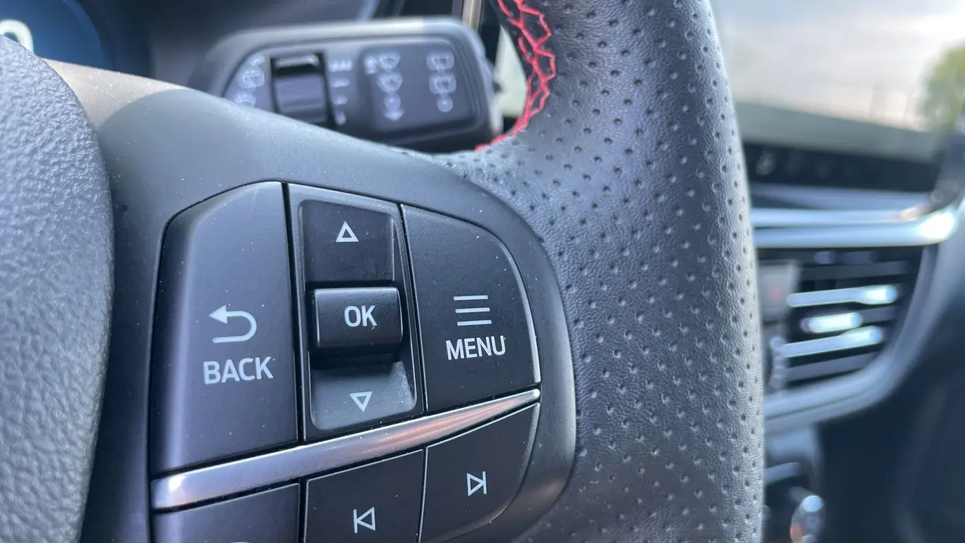 2025 Ford Escape Hybrid ST-Line Elite